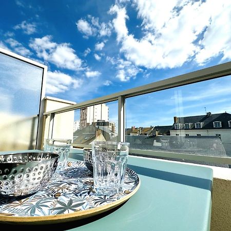 Appartement Renove Avec Gout Et Idealement Situe A Deux Pas Du Remblai เลส์ซาบล์-โดล็อนน์ ภายนอก รูปภาพ
